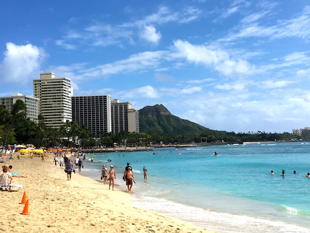 ハワイの海とダイヤモンドヘッド